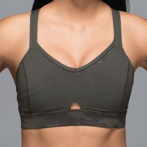 Lululemon Run for days bra | Deep Camo | Size 4 - Picture 1 of 5